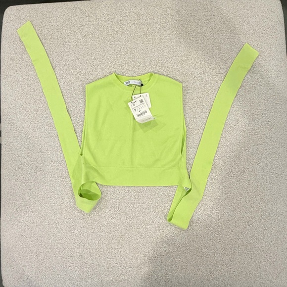 Zara Ribbed Knit Crop Top - Picture 3 of 5